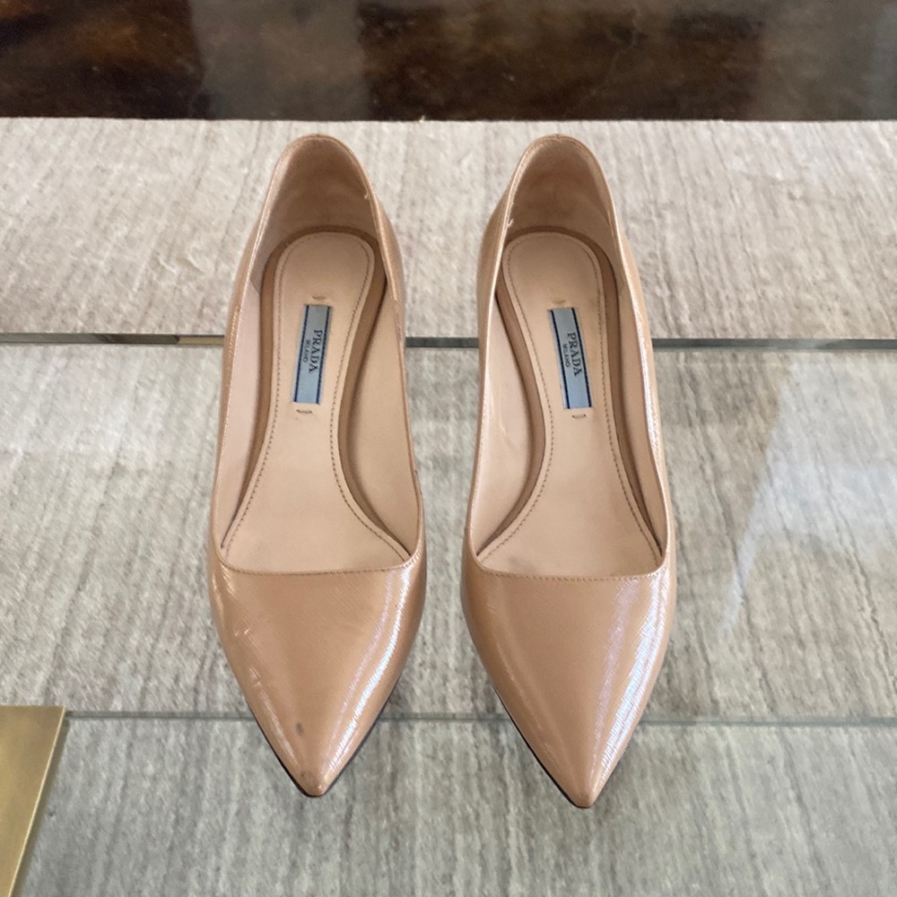 Beautiful PRADA shoes size 37 1/2